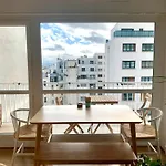 Paris 20E, 70M2 Calme Et Lumineux Avec 2 Balcons