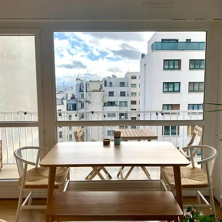 20e, 70m2 Calme Et Lumineux Avec 2 Balcons Appartamento